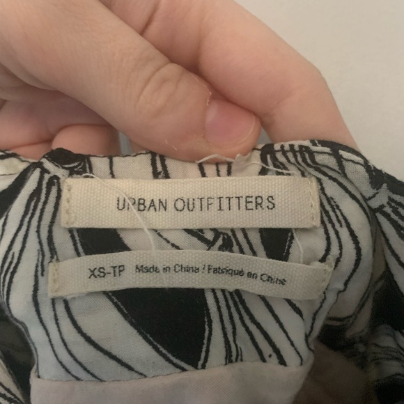 Urban Outfitters size xs banana print dress - Picture 2 of 3